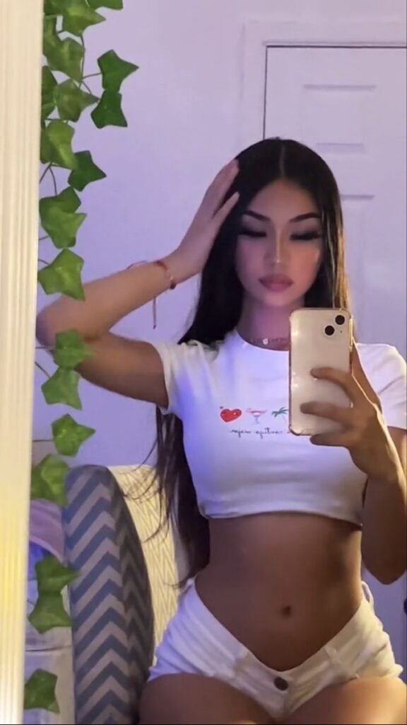 Çatalca Escort ile Muratbey'de Refakatçi Escort Deneyimi 3 Refakatçi Escort için Çatalca'da sakin bir akşam atmosferi