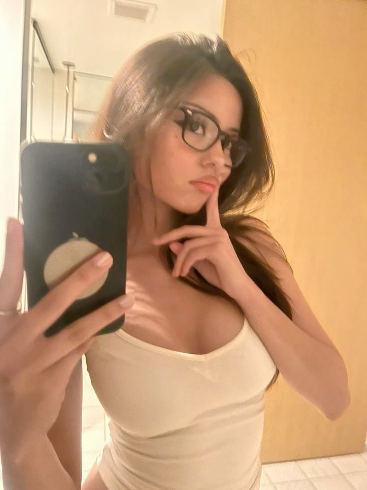 Sarıyer Escort | Maslak ve İstinye VIP Escort Bayanlar 3 Sarıyer Escort | Maslak ve İstinye VIP Escort Bayanlar görseli 3